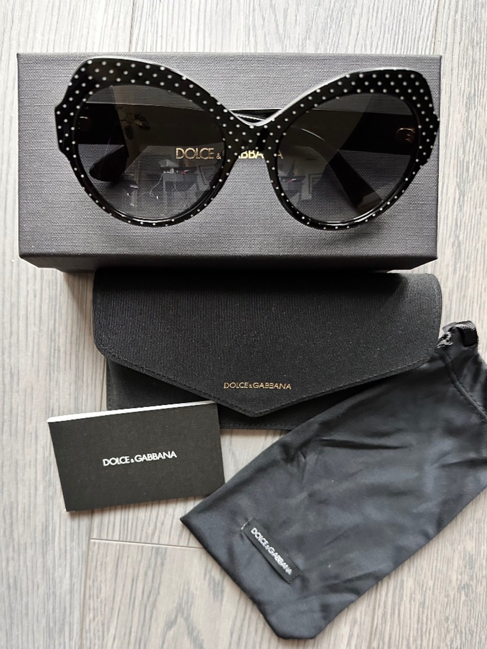 Dolce & Gabbana Cat-Eye Gradient Sunglasses in polka dot Black and white